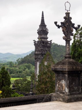 Hue, Vietnam - 12 Mart 2016 Khai Ding Mezarlığı 'nda, Hue İmparatorluğu mezarlarından biri