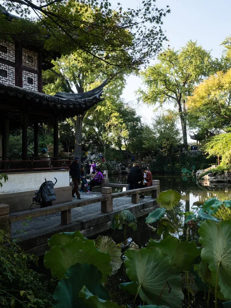2017年10月30日 蘇州の有名な古典庭園の一つであるリンギングガーデンでの夜 — ストック写真