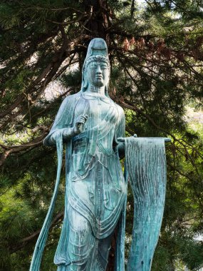 Bronz Japon Kannon heykeli, Bodhisattva Avalokiteshvara