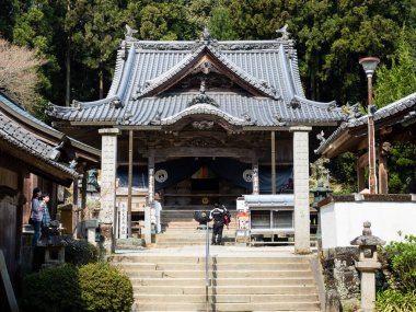 Tokushima, Japonya - 3 Nisan 2018: Fujiidera Ana Salonu, Shikoku hac ibadetinin 11 numaralı tapınağı