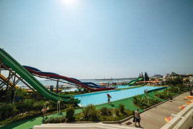 Soçi, Rusya - 1 Ağustos 2016. Aqua Park Rıhtımlar üzerinde