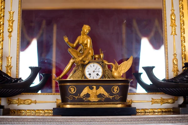 Ancient Vintage Clock Vintage Gold Watch — Stock Photo, Image