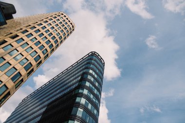 Modern gökdelenler iş merkezi binaları
