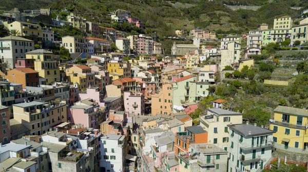 Fotografia aérea com drone em Riomaggiore um dos famosos Cinqueterre — Fotografia de Stock