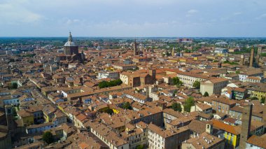 Pavia tarihinde dron'un havadan çekim