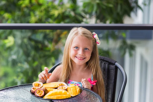 Comida sana y deliciosa servida para el desayuno . — Foto de Stock