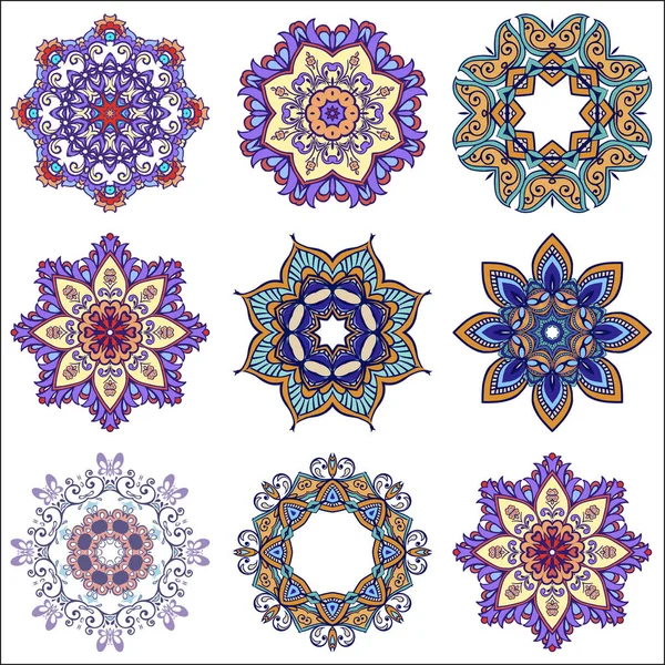 Set von bunten Mandalas. ornamentales rundes Blumenmuster. Vecto — Stockvektor