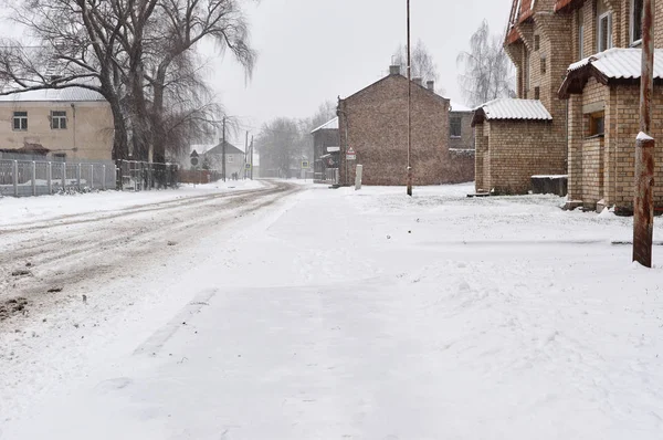 Śnieg na ulicach miasta — Zdjęcie stockowe