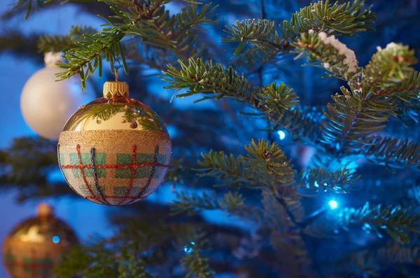 güzel Noel ağacı ve dekorasyon