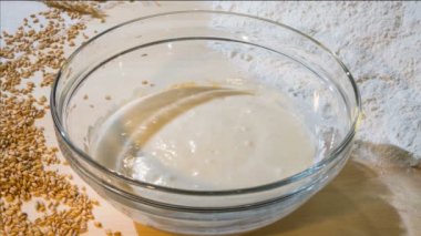 Zaman atlamalı. Ekmek yapımı için uygun Opara