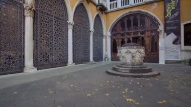 Venedik İtalya 29 Ekim 2016: Venedik 4k. İnsanlar ve Venedik Mimarlık.
