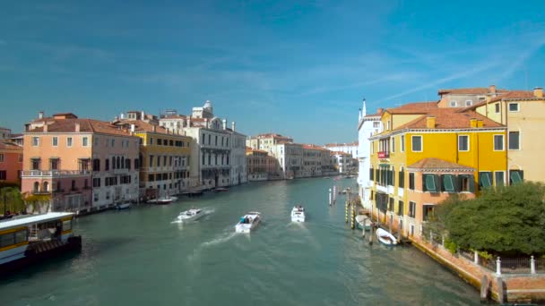 意大利威尼斯 2016 年 10 月 29 日︰ 威尼斯 4 k。威尼斯大运河. — 图库视频影像