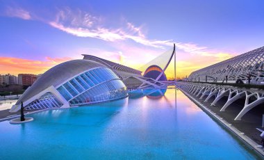 Valencia şehir sanat ve Bilimler gündoğumu.