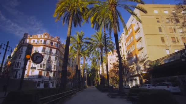 Valencia İspanya şehir merkezi ile Modern mimari — Stok video