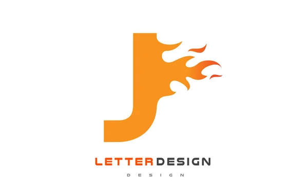 J Carta Flame Logo Design. Conceito de letras do logotipo de fogo . — Vetor de Stock