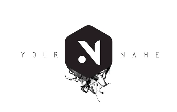 N Lettera Logo Design con fuoriuscita inchiostro nero — Vettoriale Stock