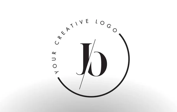 Jo Serifenbuchstabe Logo-Design mit kreativem Schnitt. — Stockvektor