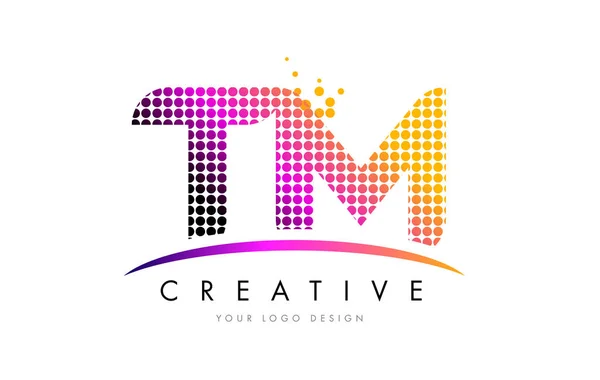 TM T M Lettre Logo Design avec points magenta et swoosh — Image vectorielle