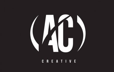 AC A C Beyaz harf Logo tasarımı siyah arka plan ile.