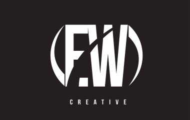 Ew E W Beyaz harf Logo tasarımı siyah arka plan ile.