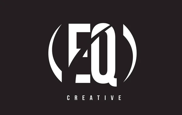 Diseño del logotipo de la letra blanca de EQ E Q con fondo negro . — Archivo Imágenes Vectoriales