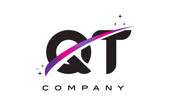QT Q T siyah harf Logo tasarımı ile mor Eflatun Swoosh — Stok Vektör