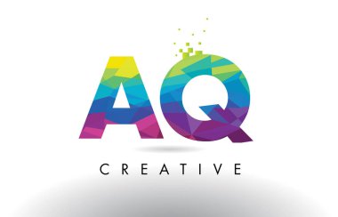 AQ bir Q renkli mektup Origami üçgenler tasarlamak vektör.