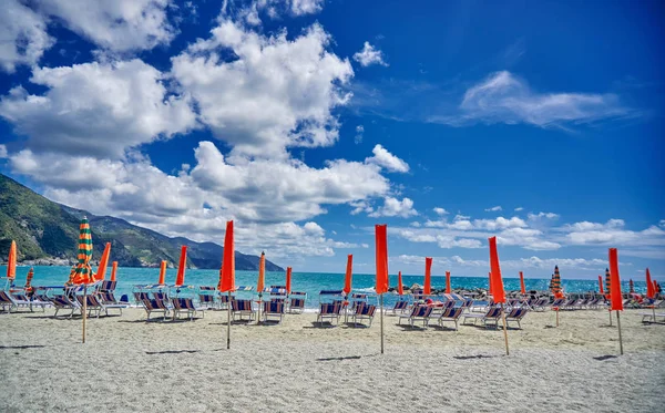 Monterosso al Mare Beach Side krajina — Stock fotografie