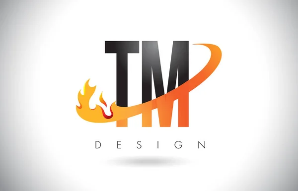 Logo de letra TM T M con diseño de llamas de fuego y swoosh naranja . — Archivo Imágenes Vectoriales