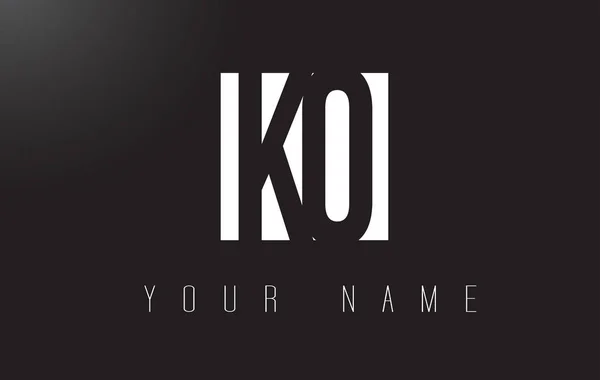 Logotipo de la letra KO con diseño de espacio negativo en blanco y negro . — Archivo Imágenes Vectoriales