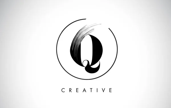 Diseño del logotipo de la letra Q Brush Stroke. Logotipo de pintura negro Leters Icono . — Archivo Imágenes Vectoriales