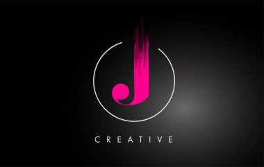 Pembe Fırça Darbesi Logo Tasarımı. Pembe Boya Logo Mektupları I