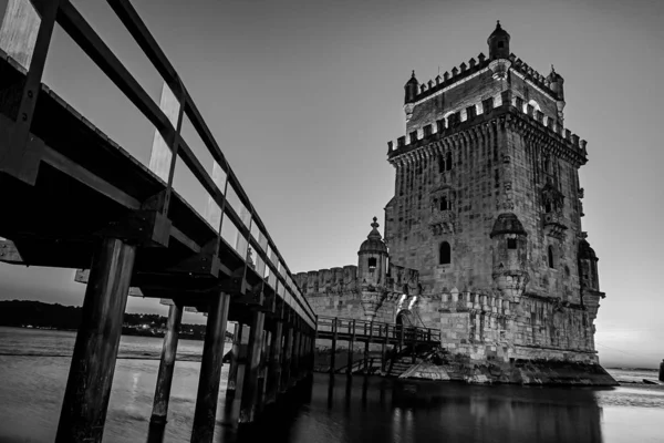 Lisbona Portogallo Torre de Belem Tower Tramonto Bianco e Nero Fotografia — Foto Stock