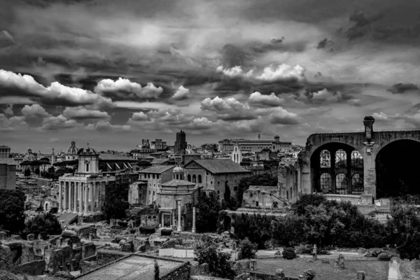 Forum Romain Architecture à Rome Centre Ville Photographie Noir et Blanc — Photo
