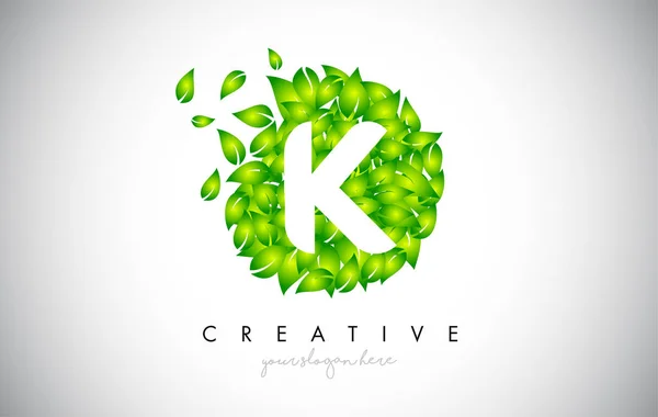 K Green Leaf Logo Design Logo Eco z wieloma liśćmi — Wektor stockowy