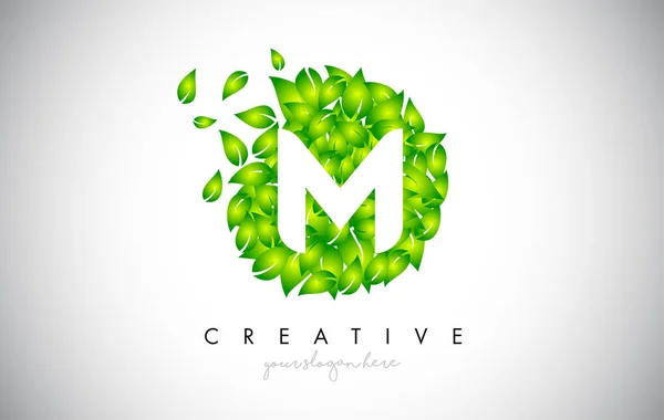 Эко-логотип с логотипом M Green Leaf с несколькими листьями — стоковый вектор