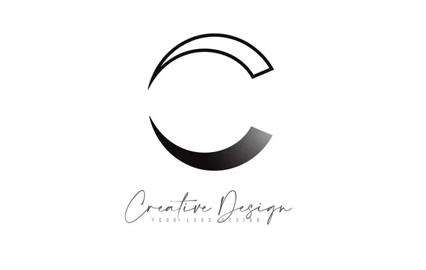 C lettre Logo Design avec des couleurs noires et Creative Cut Design V — Image vectorielle