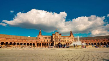 Seville, İspanya - 10 Şubat 2020: Plaza de Espana İspanya Meydanı Mimari Güzel Sevilla İspanya Şehir Merkezi