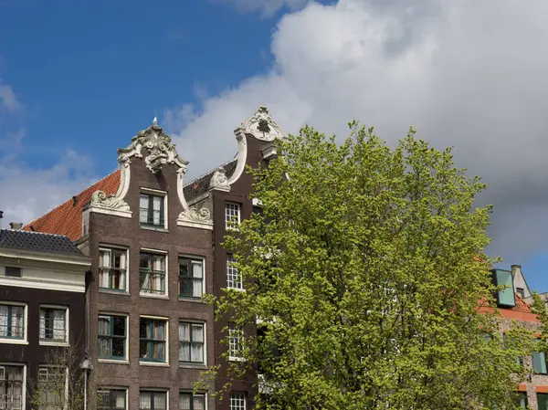 Нидерландский город Амстердам — стоковое фото