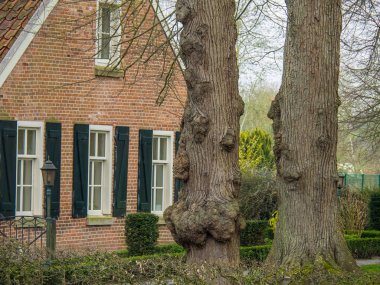 Castle evenburg leer ve nehir leda