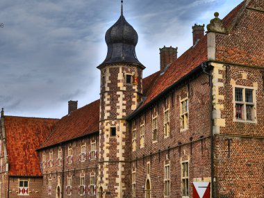 Almanya 'da bir şatoda sonbahar