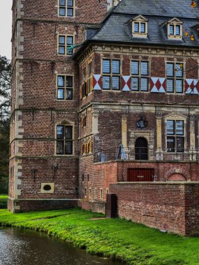 Almanya 'da bir şatoda sonbahar