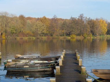 Alman muensterland 'inde bir nehirde sonbahar