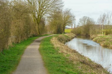 Alman Muensterland 'inde bahar vakti güneşli bir gün.,