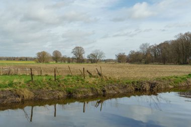 Alman Muensterland 'inde bahar vakti güneşli bir gün.,