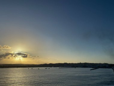 Doğu Karayipler 'deki güzel plajlar ve yerler