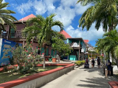 Doğu Karayipler 'deki güzel plajlar ve yerler