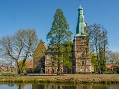 Borken şehrinin yakınlarındaki Alman muensterland 'inde bahar geldi.