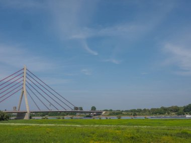 Almanya 'da Wesel yakınlarındaki Ren Köprüsü