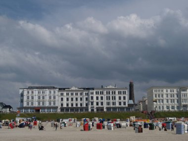 Kuzey denizindeki küçük Alman adası.